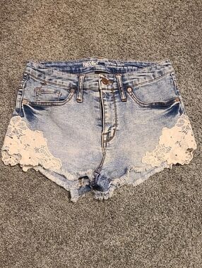 High-Rise Light Wash Denim Shorts with White Lace Trim